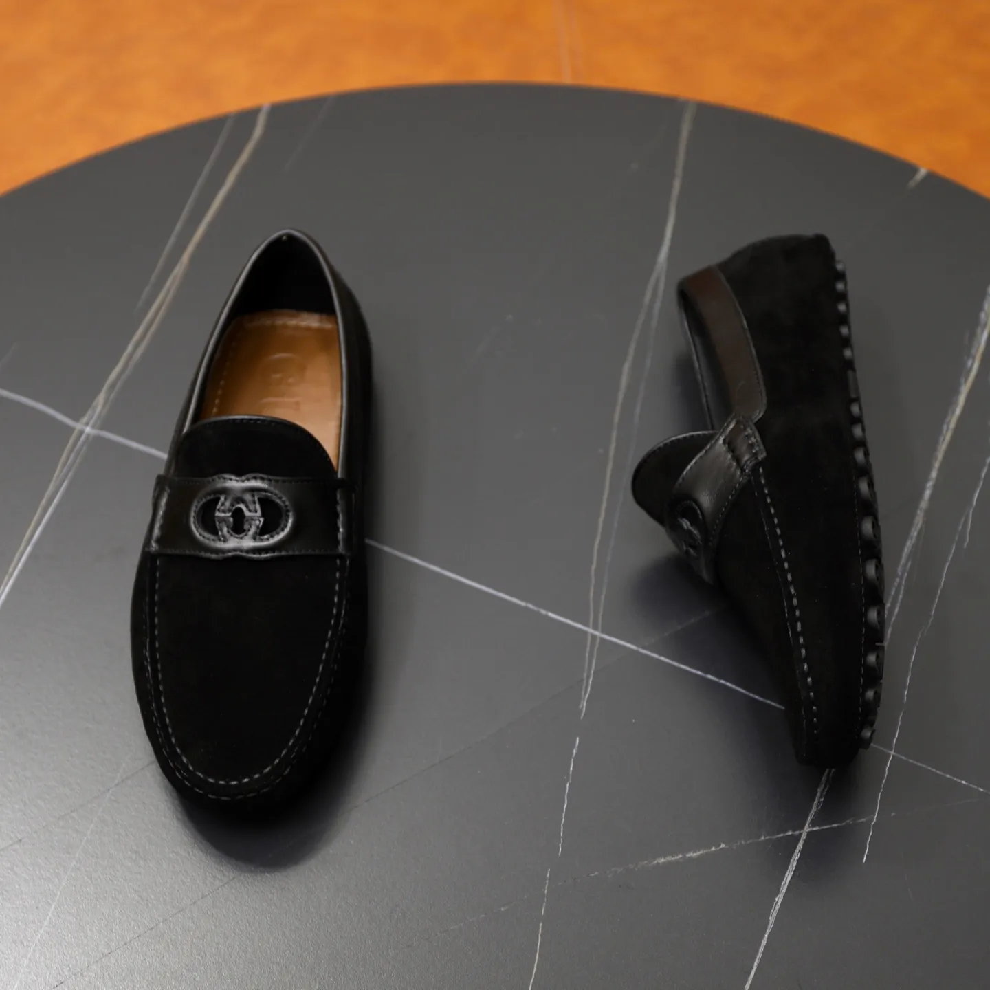 Ex-factory price: 460💰[GUCCI] Gucci ⚠️High-end men’s driving and pedal series ⚠️38-44 (customized for 45) ⚠️All original cowhide leather! Thick and soft! Made entirely of calfskin lining! Rubber sheet anti-slip beanie sole! Three-dimensional package technology! Fashionable and classic! Handicrafts! Original high quality! Feel free to compare!